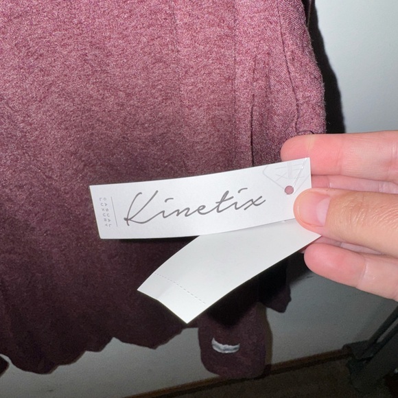 NWT Kinetix Casual Luxury men's long-sleeve tee hoodie Maroon Size Medium - Picture 4 of 7